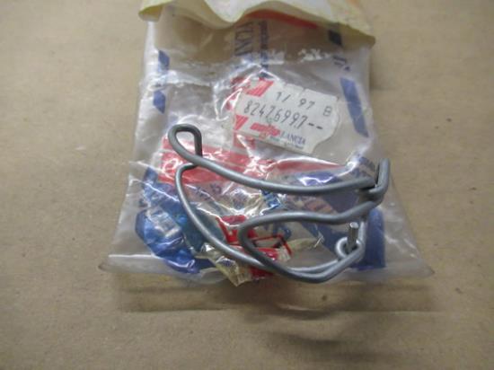 82476997 Luchtfilter haak