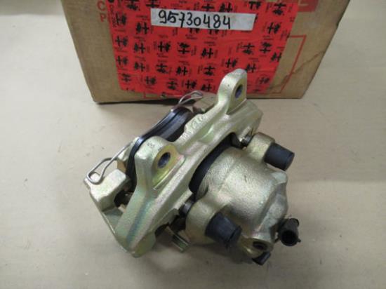 95730484 Remklauw met remblokken rechtsvoor