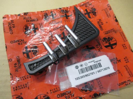 105305902701 Radiator grille linkerzijde