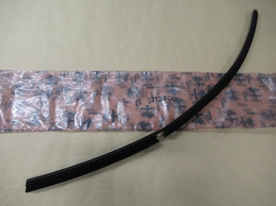 112406 Raamgeleider rechtsvoor