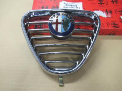 116555903101 Voor grille logo