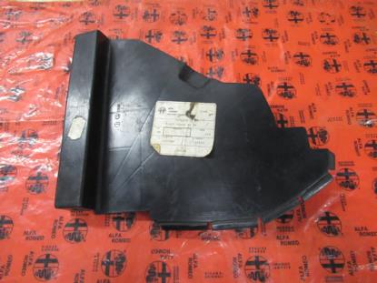 126591 Beschermplaat linksvoor