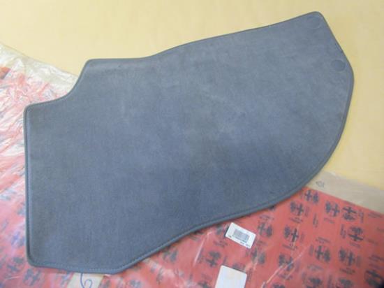 156026996 Vloermat rechtsvoor