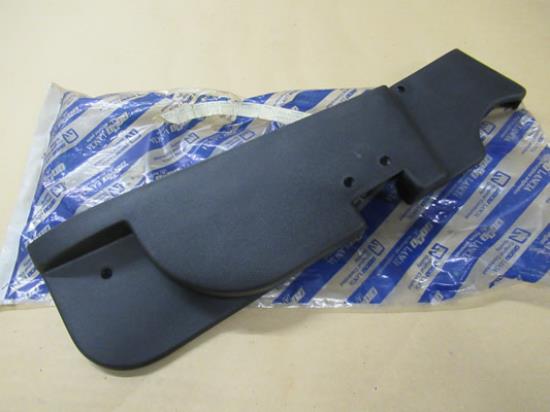 176283180 Voorstoelen sierstuk rechterzijde