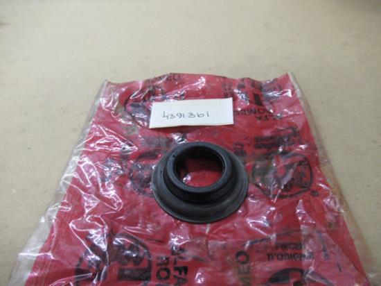4391361 Rubber voor ashelft