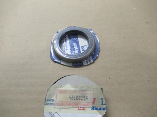 46108224 Krukas keerring 44x60x10 Lancia Thema