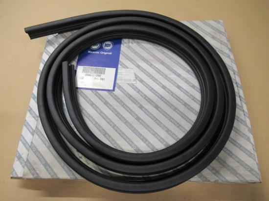 46461095 Portier profielrubber rechtsvoor