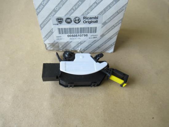 50510798 Koppelingspedaal schakelaar