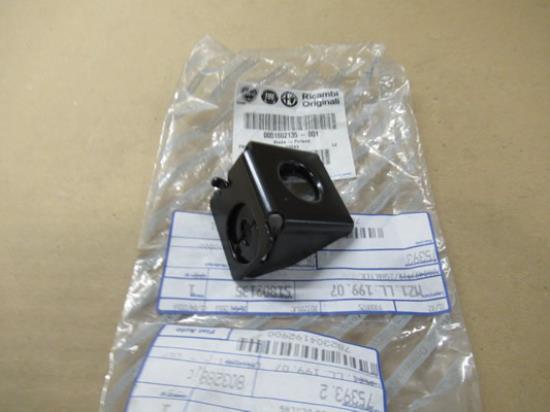 51802135 Radiateur beugel