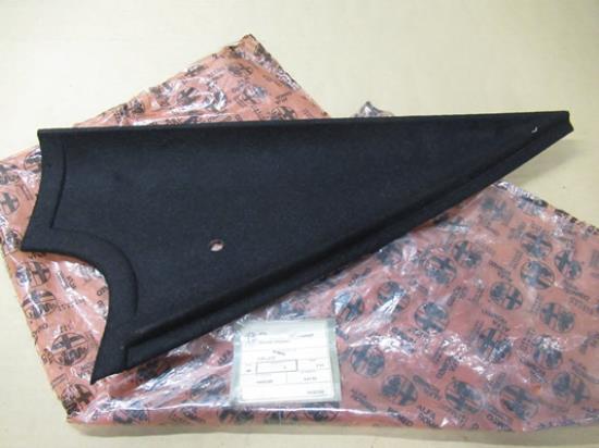 538232 Kofferbak sierstuk rechterzijde