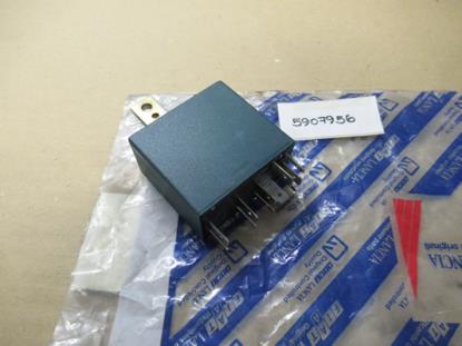 5907956 Trekhaak relais