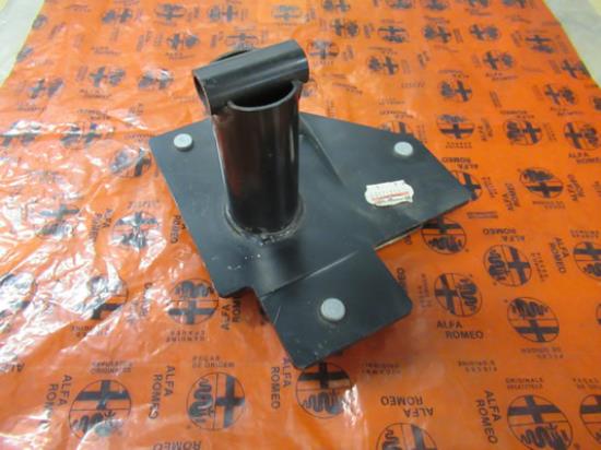 60572044 Achterbumper afstandstuk rechterzijde