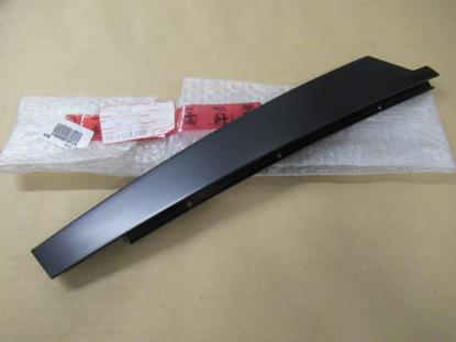 60609524 Sierstuk B-stijl linkerzijde