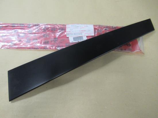 60609544 Sierstuk B-stijl rechterzijde