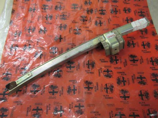 60618093 Raamgeleider linksvoor