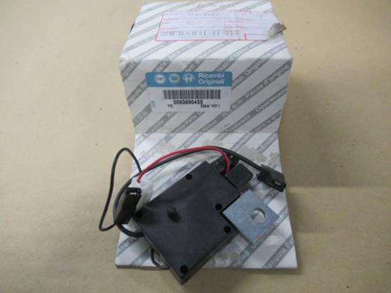 60690455 Autoradio antenne versterker