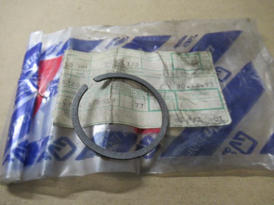 60801323 Versnellingsbak borgring