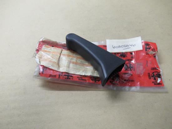 60805846 Voorstoel sierstuk