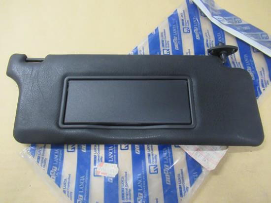 714435080 Zonneklep rechterzijde