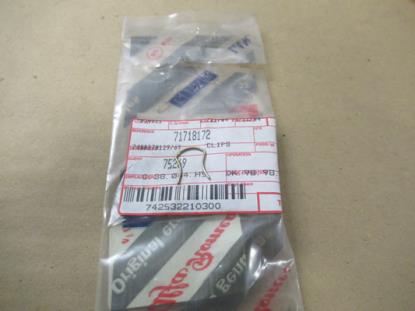 71718172 Achterklep veertje