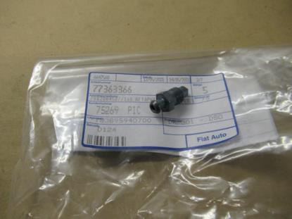 77363366 Ontluchtingsnippel