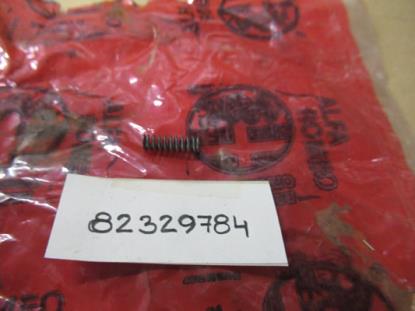 82329784 Versnellingsbak veer