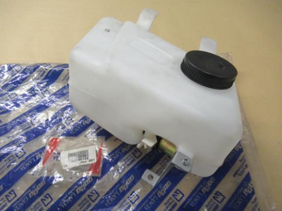 82390158 Ruitenwisser reservoir