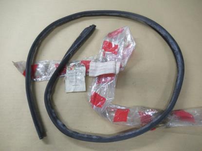 82418969 A-stijl profielrubber rechterzijde