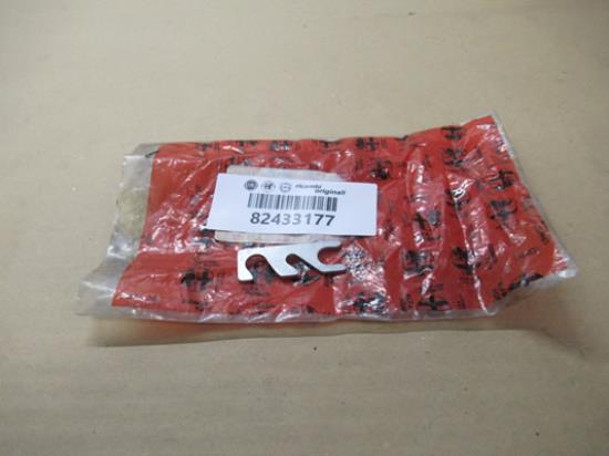 82433177 Brandstoftank borgplaat