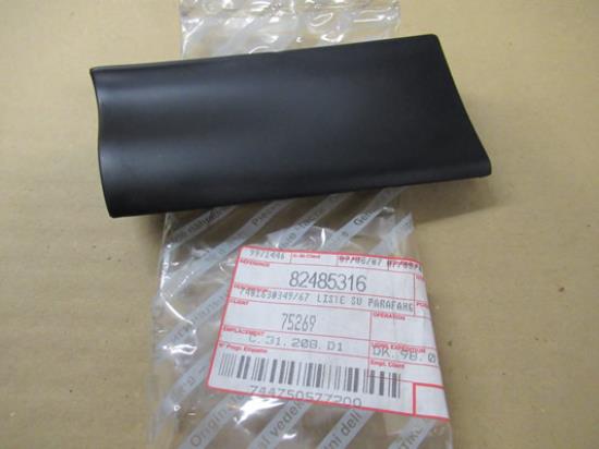 82485316 Sierlijst linksvoor