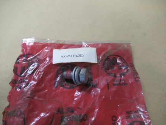 60811428 Bout met ring