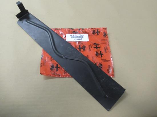 105108 Carrosserie onderdeel voorpaneel