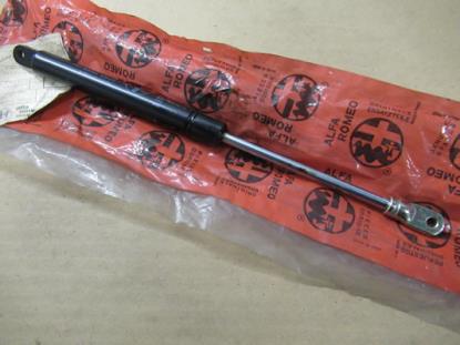 532645 Achterklep gasveer