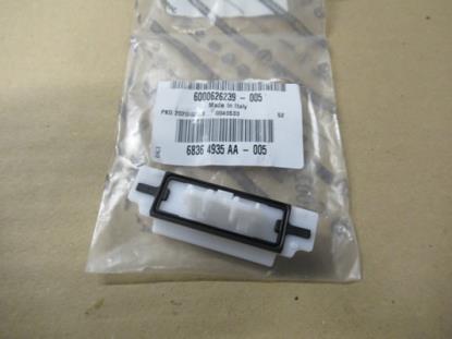 6000626239 Sideskirt veertje