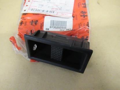 735292840 Middenconsole asbak