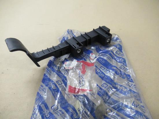 82433245 Portier raamgeleider linksvoor