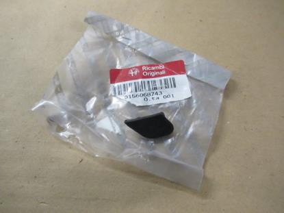 156068743 Luchtinlaat plug linkerzijde