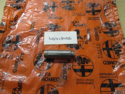 46413456 Klepgeleider +0.1