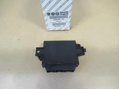 50524102 Parkeersensor ECU achterzijde
