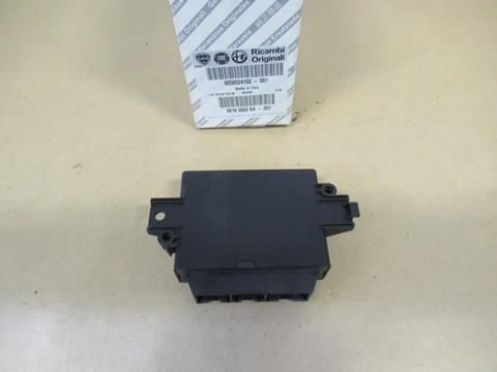 50524102 Parkeersensor ECU achterzijde