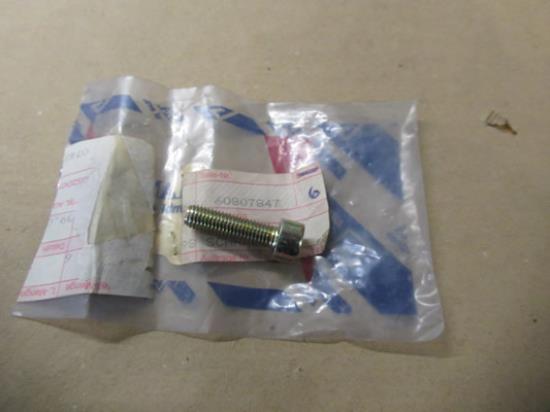 60807847 Uitlaatsysteem schroef M7x1