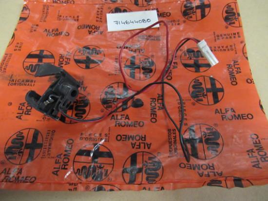 714644080 Zonneklep steun rechterzijde