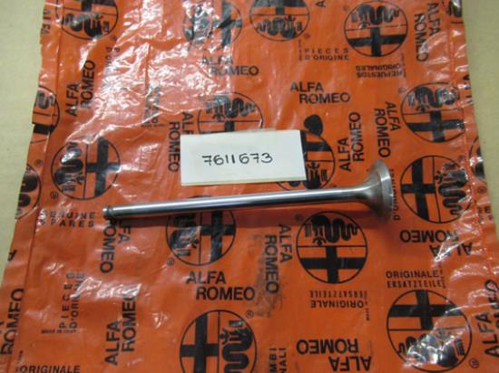 7611673 Distributie uitlaatklep