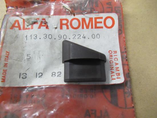 113309022400 Stootstrip eindstuk