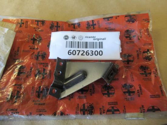 60726300 Voorbumper beugel linkerzijde