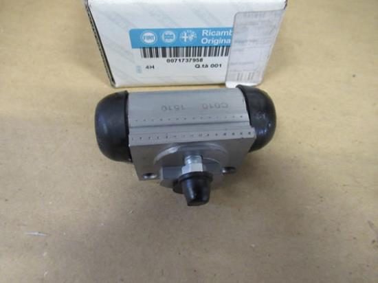 71737958 Wielremcilinder