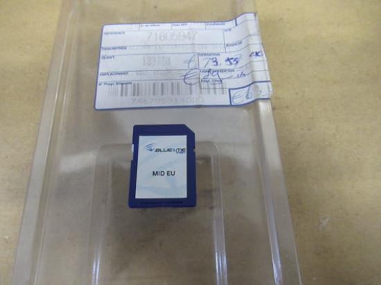 71805947 Blue&Me GPS SD-kaart