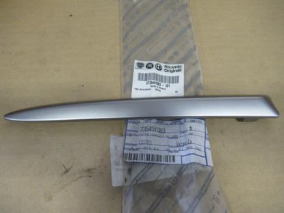 735491083 Voorbumper sierrlijst rechterzijde