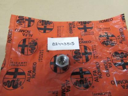 82443515 Uitlaatpijp plug