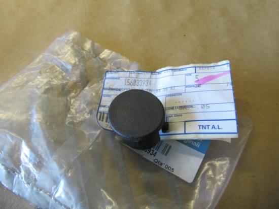 156033934 Achterklep plug rechterzijde